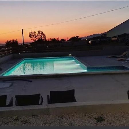 Apartmani Niko 1 Radovin Exteriér fotografie