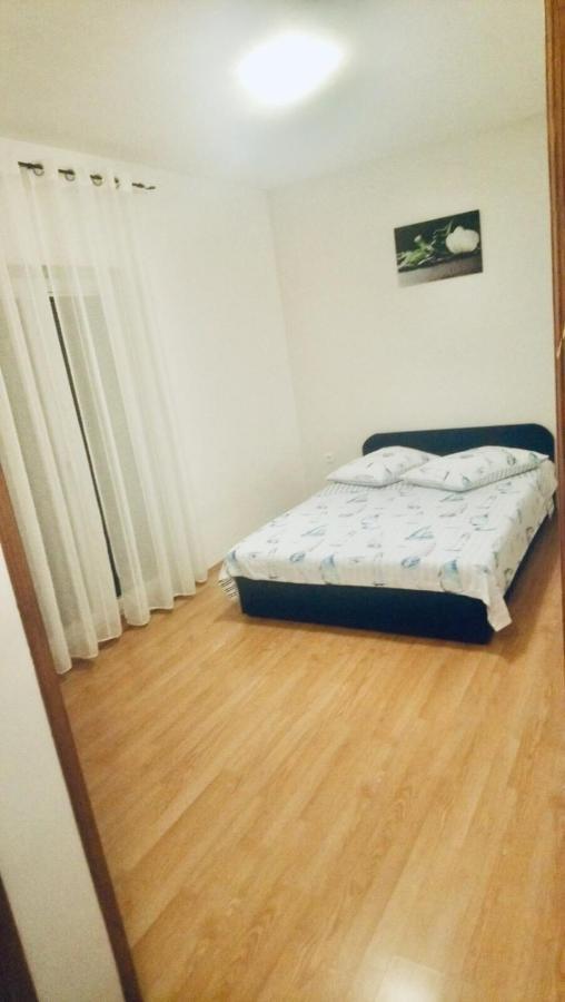 Apartmani Niko 1 Radovin Exteriér fotografie