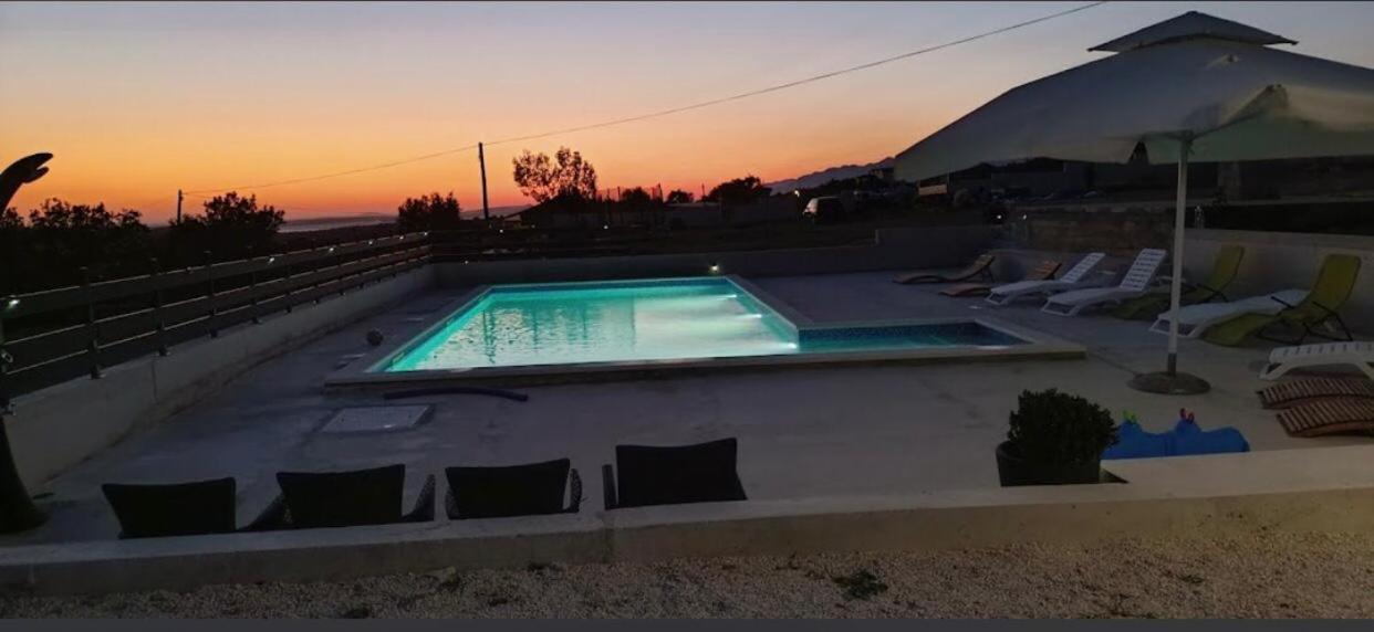 Apartmani Niko 1 Radovin Exteriér fotografie