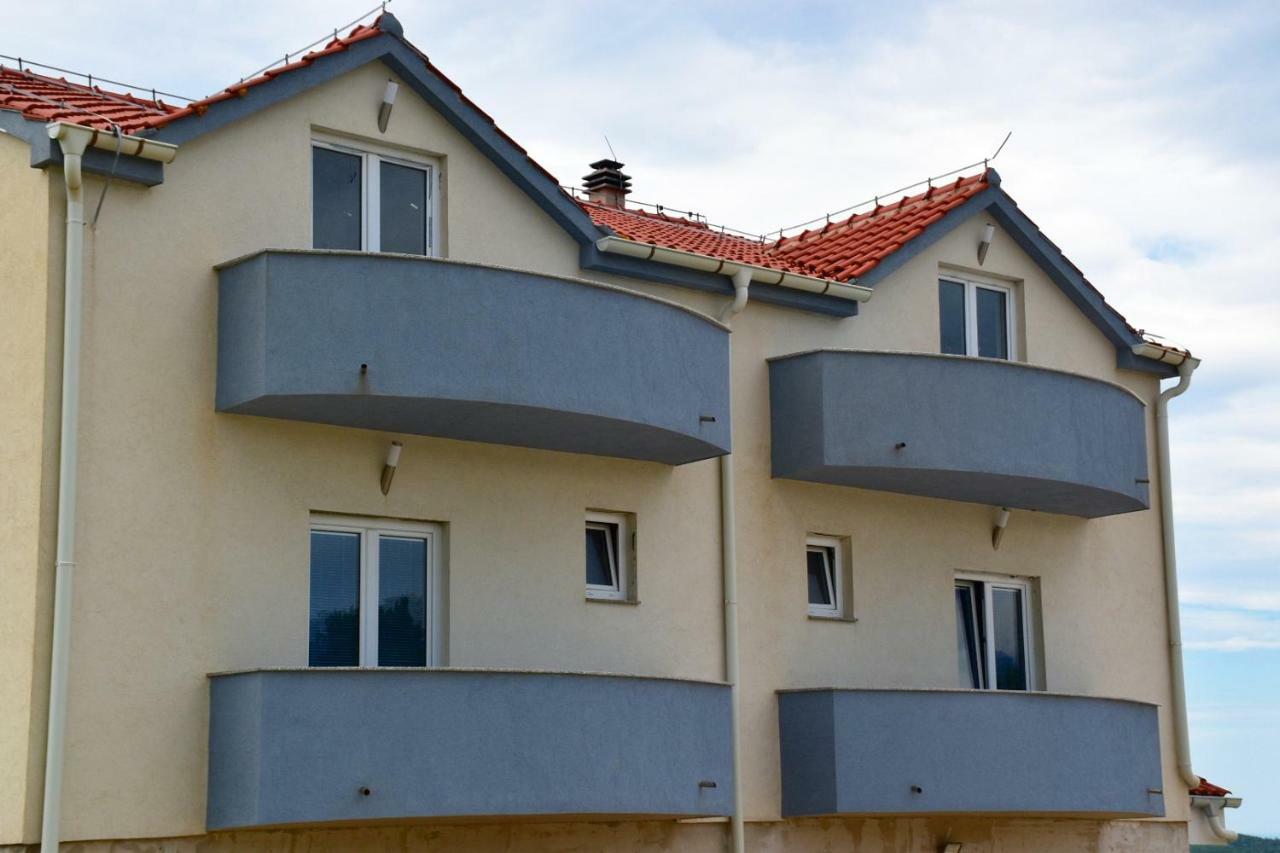 Apartmani Niko 1 Radovin Exteriér fotografie